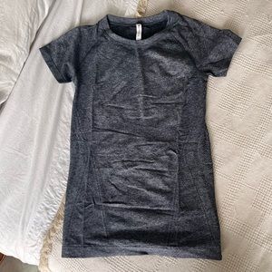 Athleta Momentum Tee